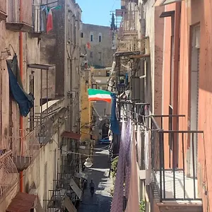 Nana' , Naples Italie