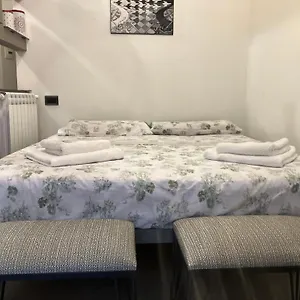 https://stylish-bedroom-in-city-center-next-to-the-seaside.hotels-amalfi.com